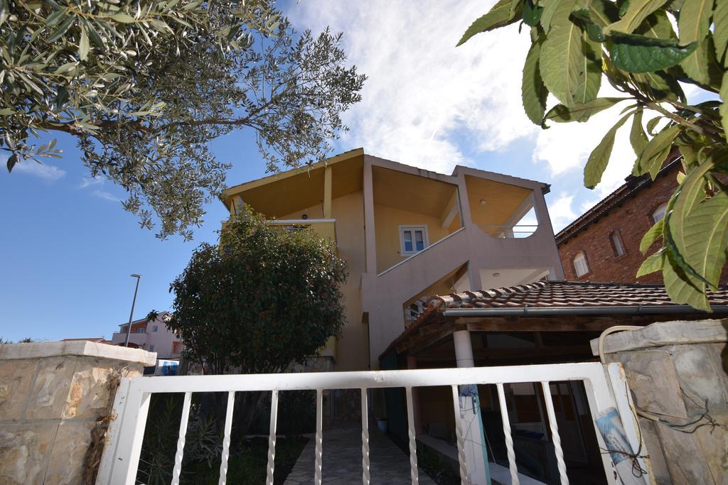 Apartments Batarilo Biograd Na Moru Eksteriør bilde