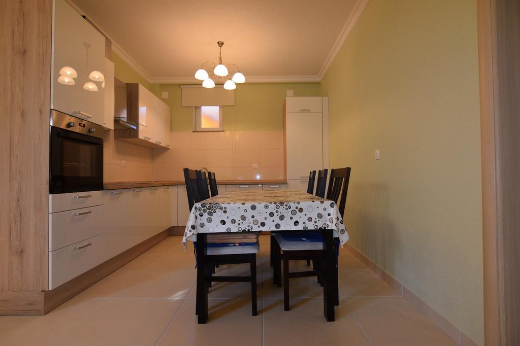Apartments Batarilo Biograd Na Moru Eksteriør bilde