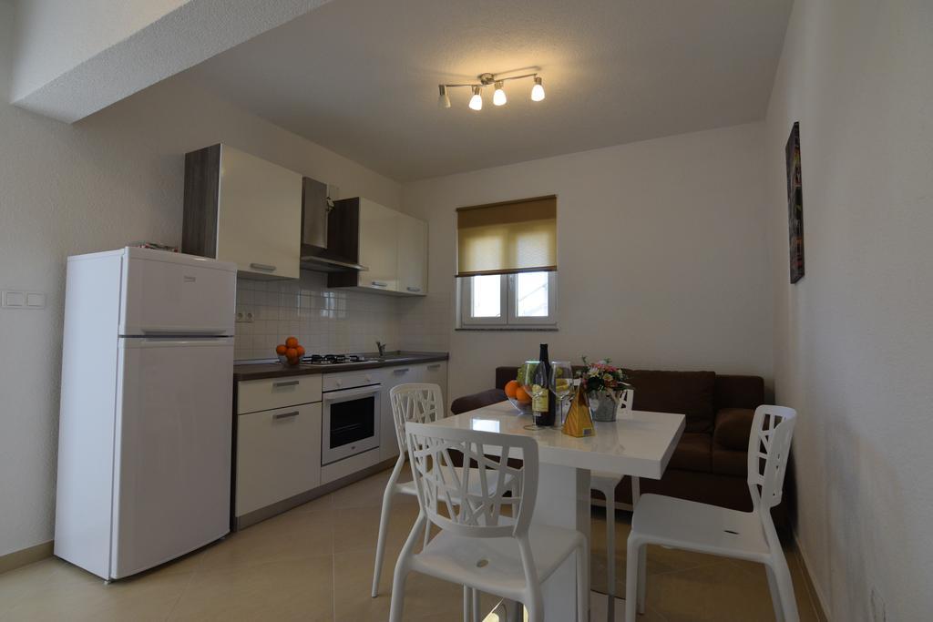 Apartments Batarilo Biograd Na Moru Eksteriør bilde