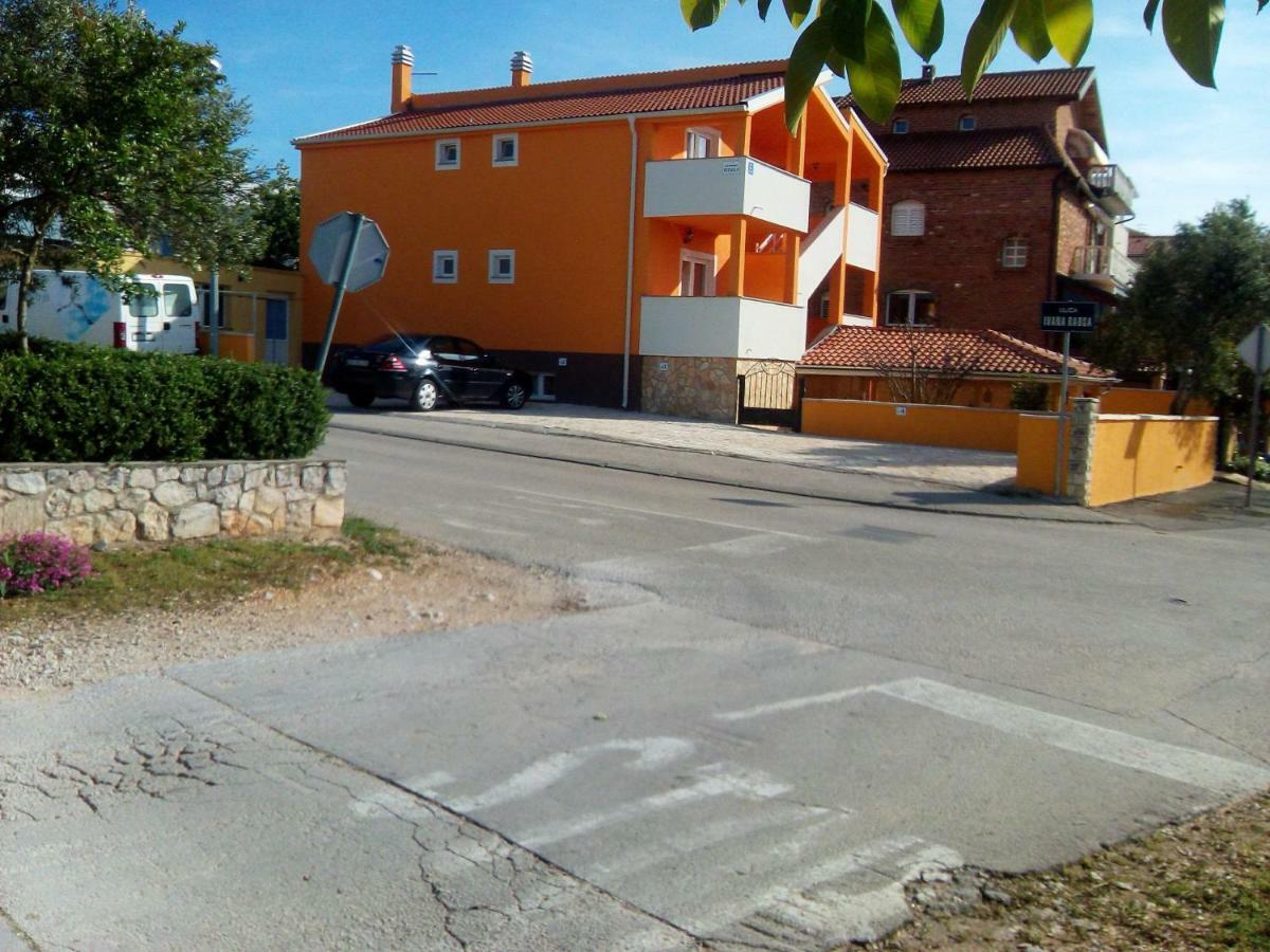 Apartments Batarilo Biograd Na Moru Eksteriør bilde